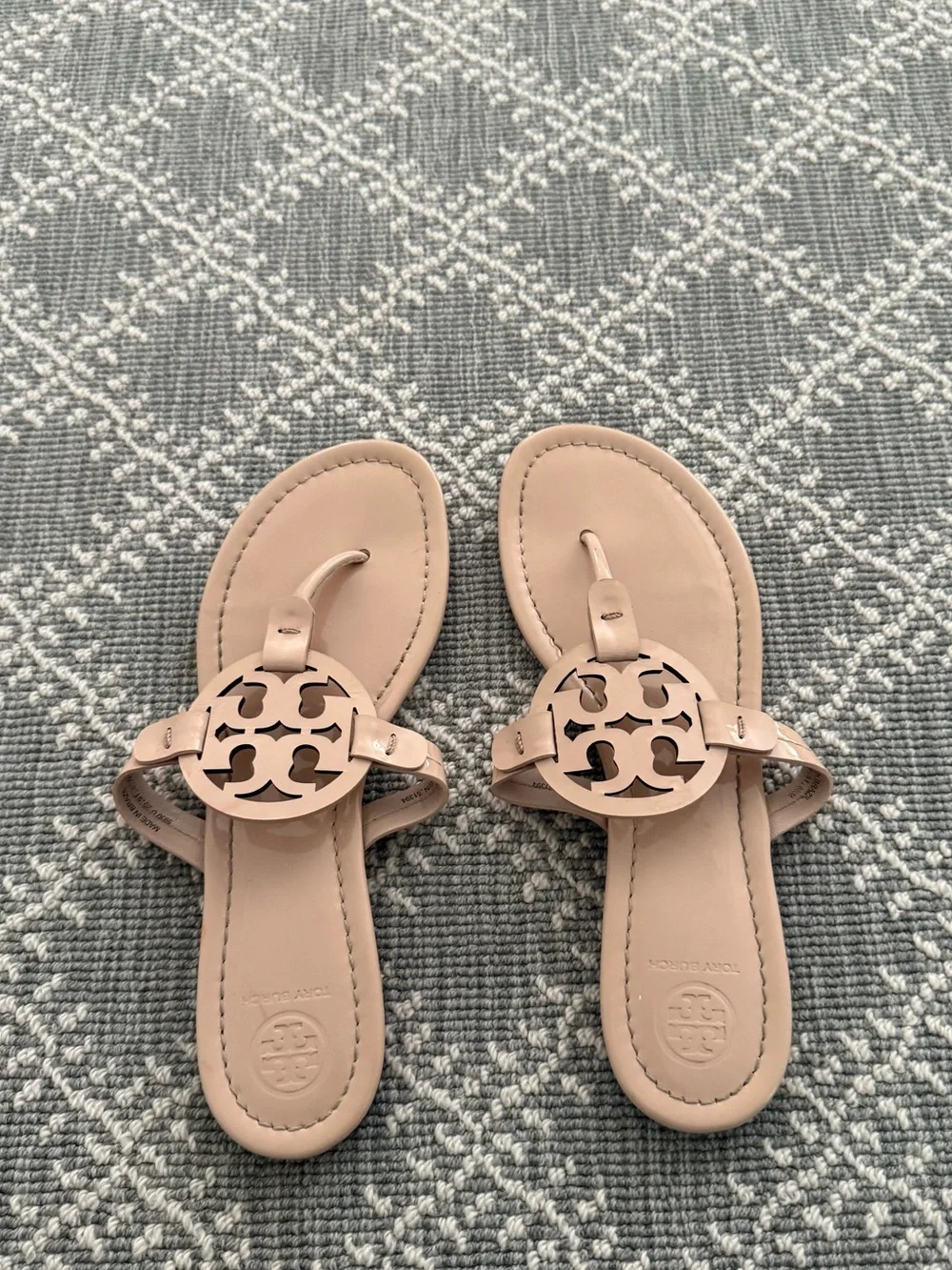 Tory Burch miller sandal size 8.5 color sea shell pink - Picture 3 of 9